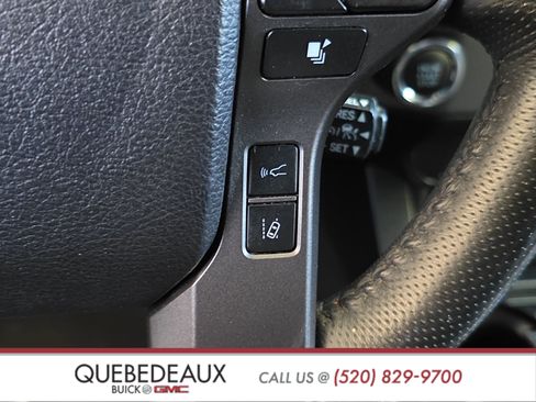 Used 2022 Toyota Tacoma TRD Off-Road RWD image 15