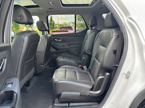 Used 2020 Chevrolet Traverse LT w/ LT Premium Package AWD/4WD image 27