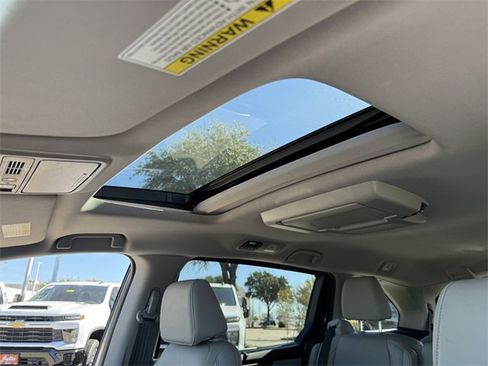 Used 2019 Honda Odyssey Touring image 23