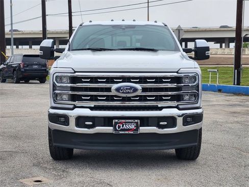 Used 2023 Ford F350 Lariat w/ Chrome Package image 2