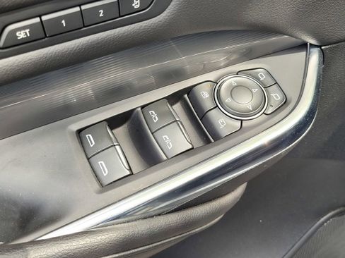 Used 2024 Cadillac XT4 Premium Luxury image 15