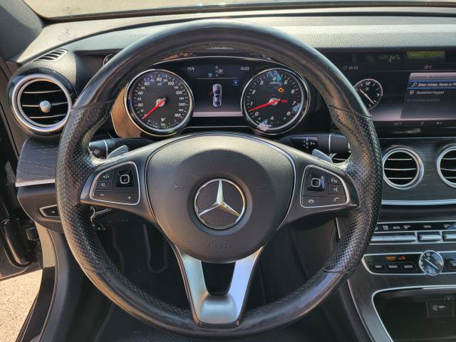 Used 2018 Mercedes-Benz E 400 4MATIC Sedan image 21