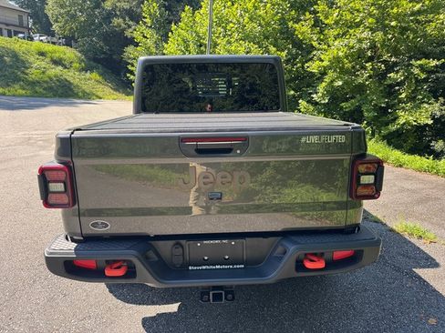 Used 2023 Jeep Gladiator Mojave w/ LED Lighting Group AWD/4WD image 7