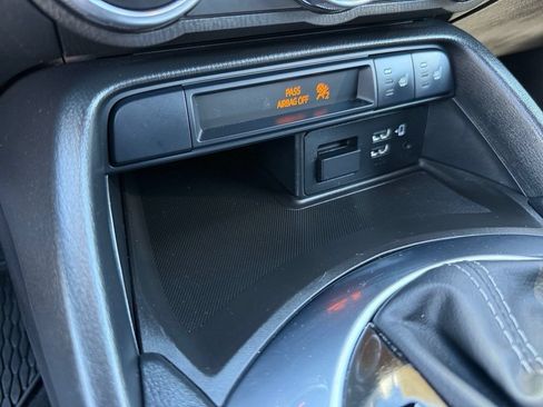 Used 2022 MAZDA MX-5 Miata Grand Touring w/ Weather Package RWD image 18