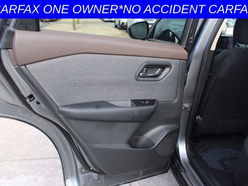 Used 2023 Nissan Rogue S image 24