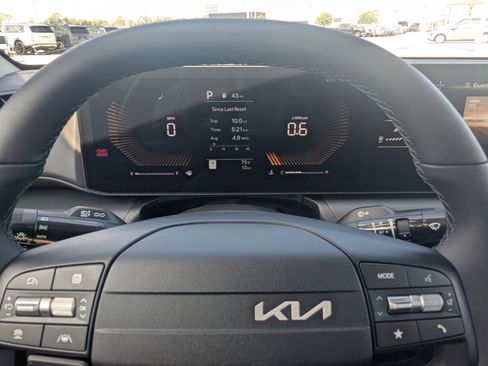 New 2026 Kia K4 EX FWD image 31