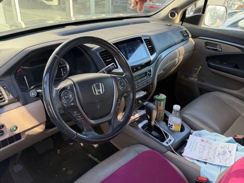 Used 2017 Honda Pilot EX-L image 6