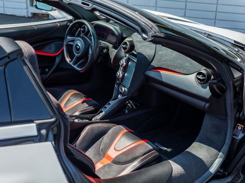 Used 2020 McLaren 720S Performance image 48