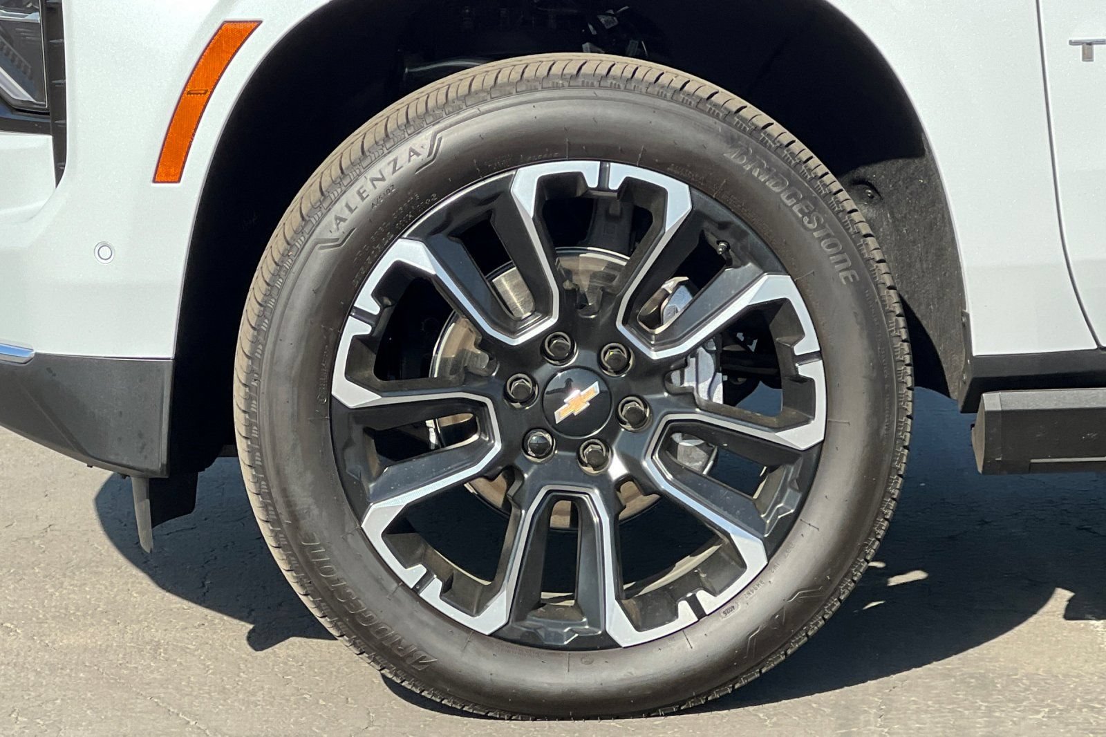 Used 2026 Chevrolet Tahoe Premier AWD/4WD image 41