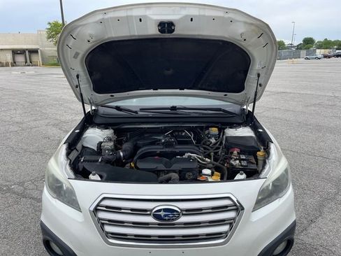Used 2016 Subaru Outback 2.5i Limited AWD/4WD image 29