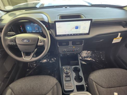 New 2025 Ford Maverick XLT w/ Black Appearance Package image 15