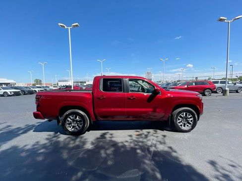 Used 2024 Nissan Frontier SL w/ Technology Package RWD image 6