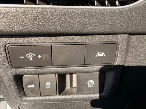 Used 2020 Hyundai Sonata Limited FWD image 27