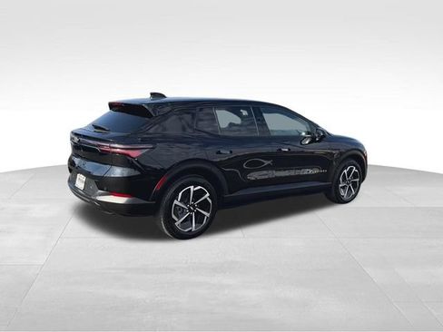 Certified 2025 Chevrolet Equinox EV LT FWD image 10