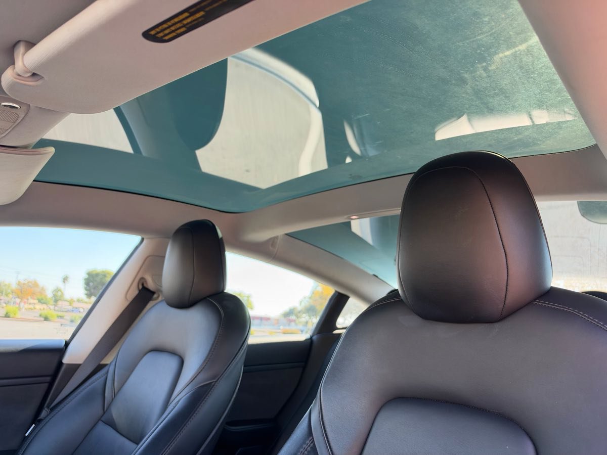 Used 2020 Tesla Model 3 Standard Range Plus RWD image 13