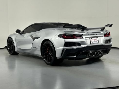 Used 2026 Chevrolet Corvette Z06 RWD image 11