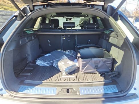 New 2026 Land Rover Range Rover Velar S image 13
