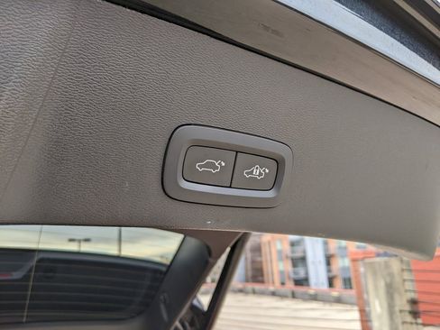 Certified 2023 Volvo XC40 B5 Plus w/ Driver Assist Package image 29