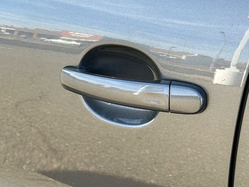 Used 2017 Volkswagen Tiguan Limited w/ Premium Package image 7