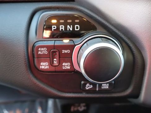 Used 2019 RAM 1500 Big Horn AWD/4WD image 33