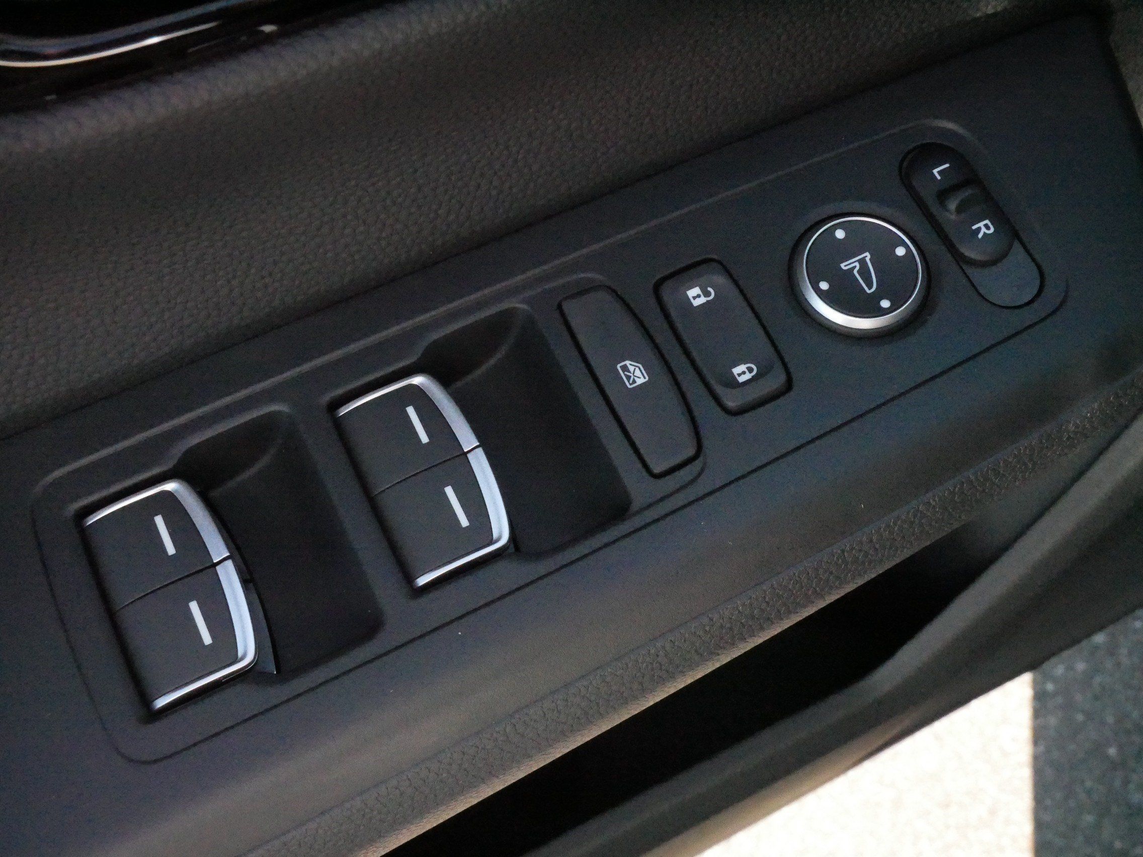 Used 2026 Honda CR-V Sport Touring image 19