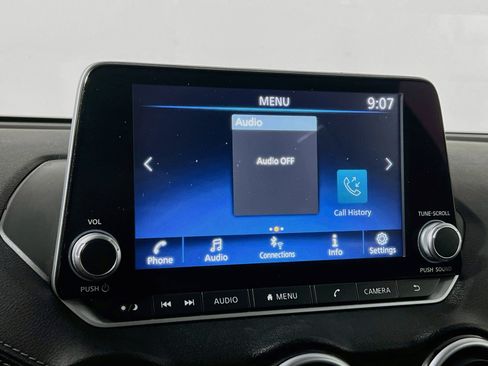 Used 2024 Nissan Sentra SV FWD image 27