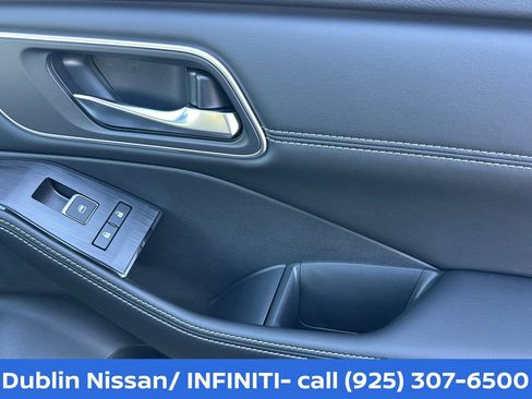 New 2026 Nissan Rogue Platinum w/ Tech Package AWD/4WD image 21