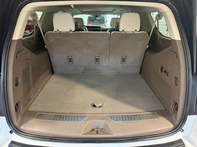 Used 2021 GMC Yukon XL Denali AWD/4WD image 28