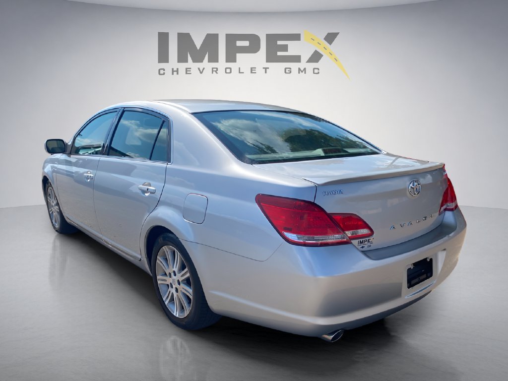 Used 2007 Toyota Avalon Limited FWD image 3