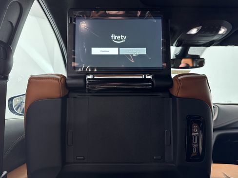 New 2026 Chrysler Pacifica Pinnacle image 20