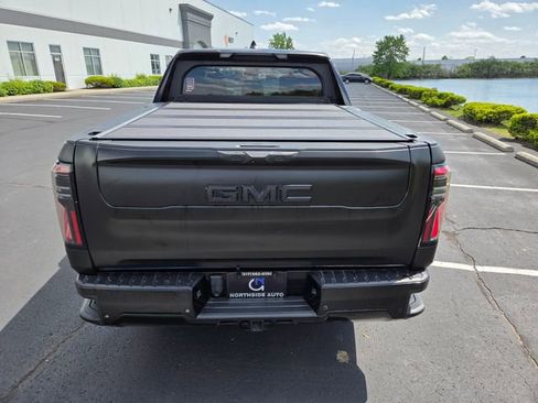 Used 2025 GMC Sierra EV Denali AWD/4WD image 11