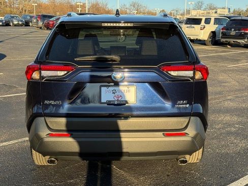 Certified 2023 Toyota RAV4 XLE Premium image 7