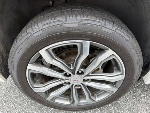 Used 2018 GMC Terrain Denali w/ Comfort Package image 17