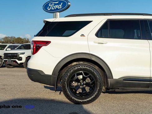 Used 2023 Ford Explorer Timberline image 5