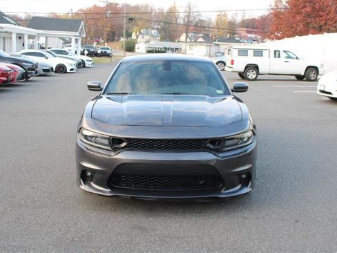 Used 2019 Dodge Charger Scat Pack image 3