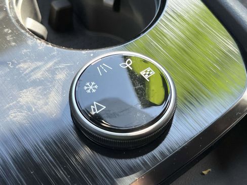 Used 2026 Nissan Rogue SV image 12