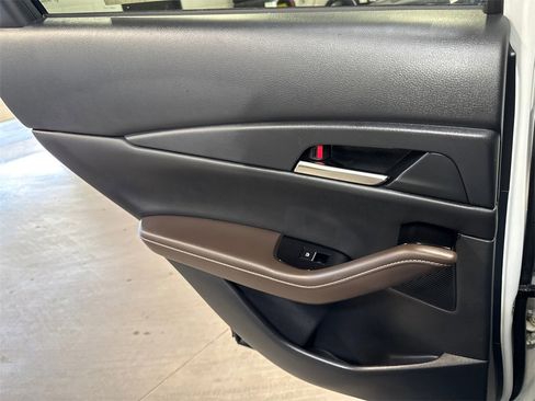 Certified 2023 MAZDA CX-30 AWD 2.5 S w/ Premium Package image 11