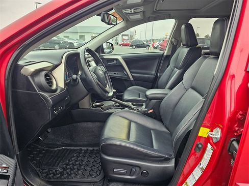 Used 2013 Toyota RAV4 Limited image 19