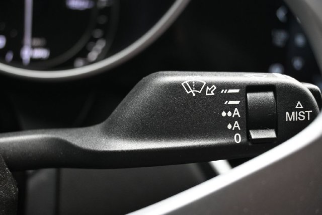 Used 2023 Alfa Romeo Giulia Veloce RWD image 26