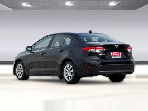 Used 2024 Toyota Corolla LE image 8