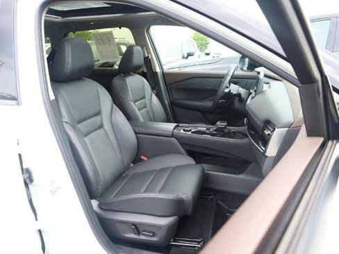 Used 2023 Nissan Rogue SL w/ SL Premium Package AWD/4WD image 28