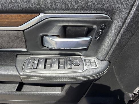 Used 2024 RAM 2500 Laramie w/ Safety Group AWD/4WD image 13