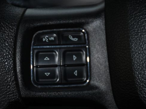 Used 2016 RAM 1500 Classic SLT image 28