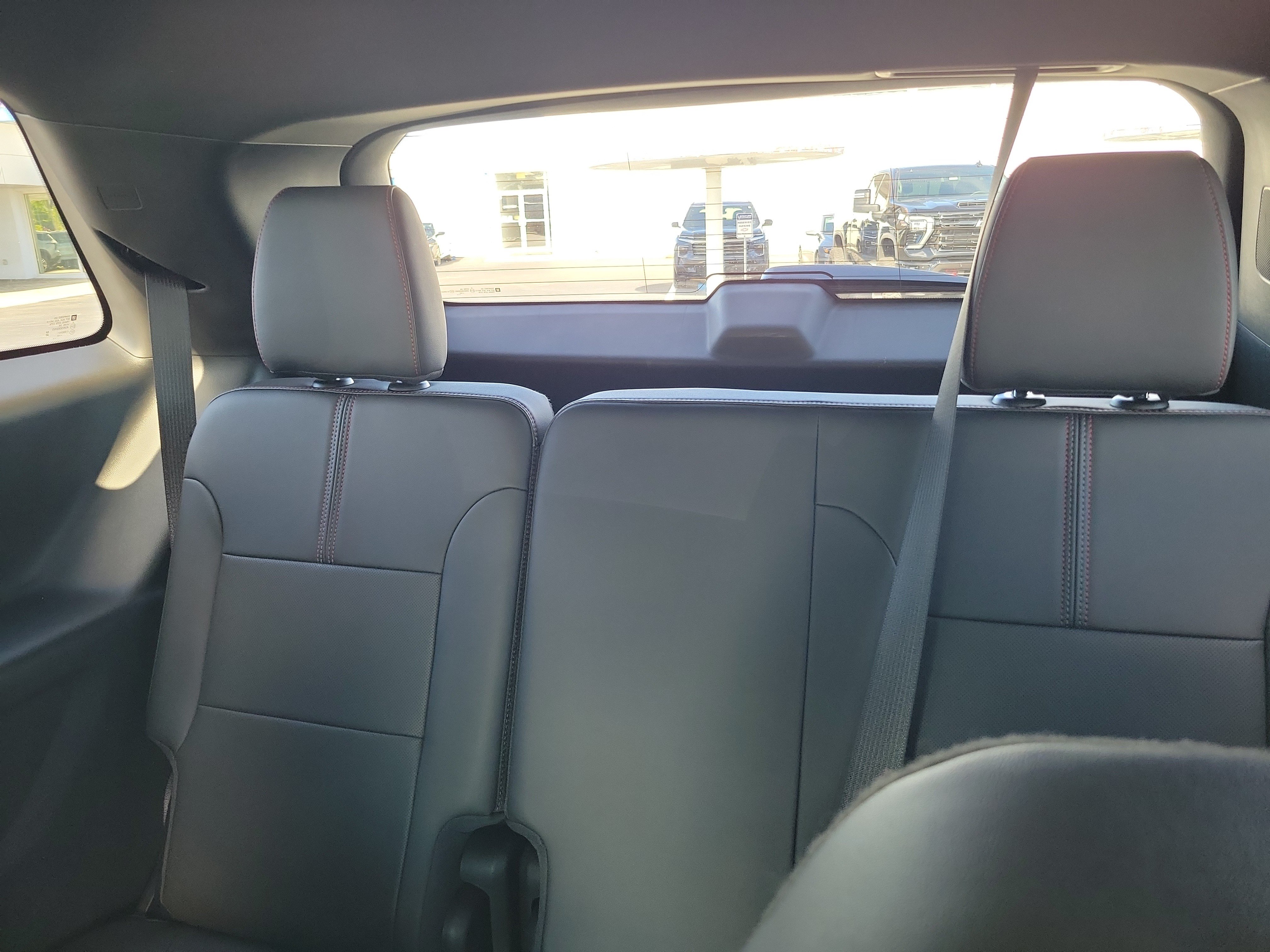 Used 2023 Chevrolet Traverse RS FWD image 11