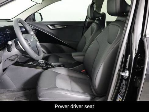 Used 2025 Kia Niro Wind w/ Wind Preserve Package FWD image 14