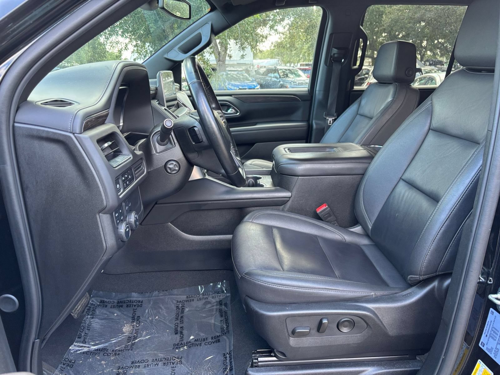 Used 2024 Chevrolet Tahoe LT w/ Luxury Package AWD/4WD image 29