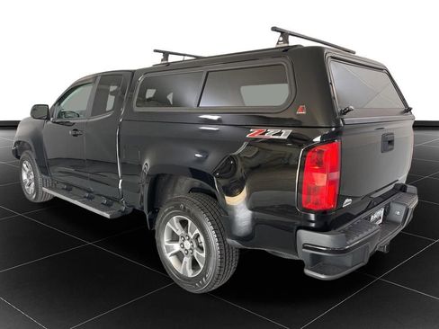 Used 2018 Chevrolet Colorado Z71 AWD/4WD image 3