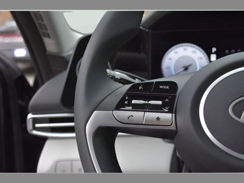 New 2026 Hyundai Elantra Limited FWD image 19