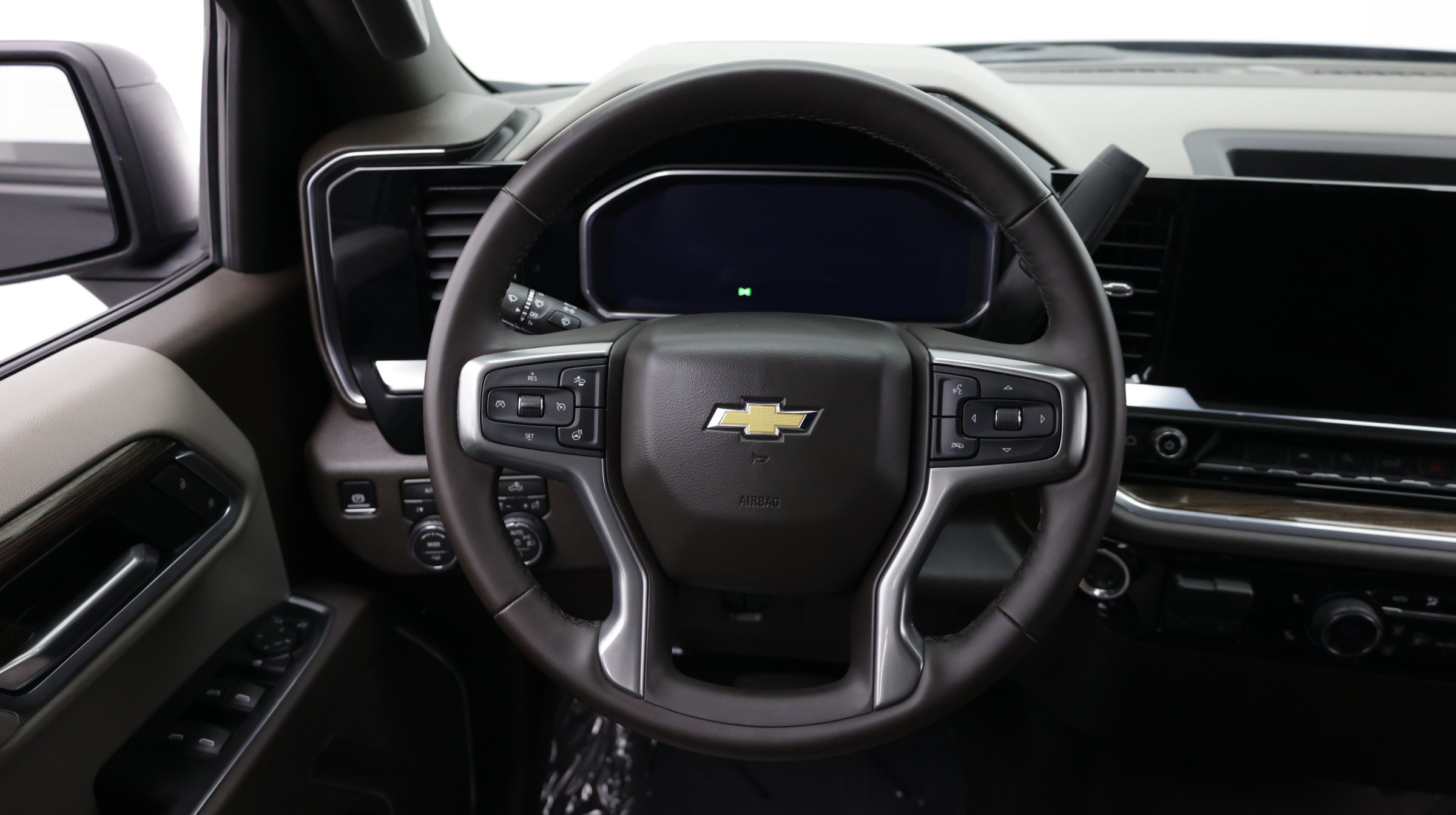 Used 2026 Chevrolet Silverado 1500 RST AWD/4WD image 29