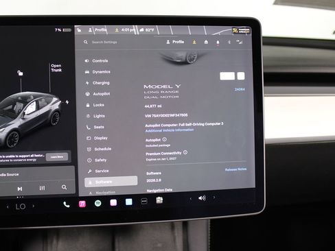 Used 2022 Tesla Model Y Long Range AWD/4WD image 14